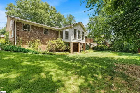 Exterior - 331 Pinehurst Dr, Mauldin, SC 29662 photo 7 of 9