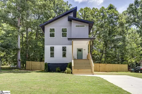 208 A Satterfield Dr, Greenville, SC 29611
