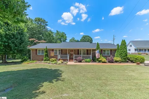Exterior - 178 Edgewood Rd, Easley, SC 29642 photo 2 of 6