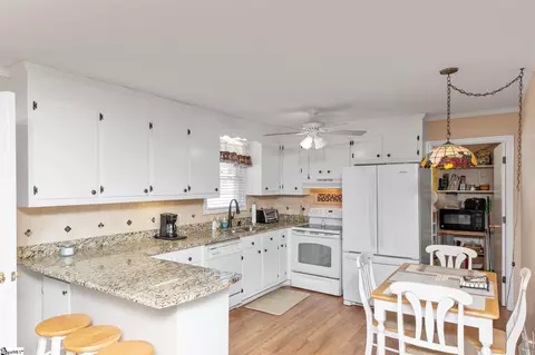 Kitchen - 178 Edgewood Rd, Easley, SC 29642 photo 2 of 2