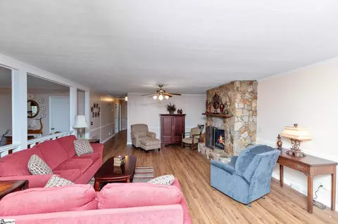 Living - 178 Edgewood Rd, Easley, SC 29642 photo 2 of 3