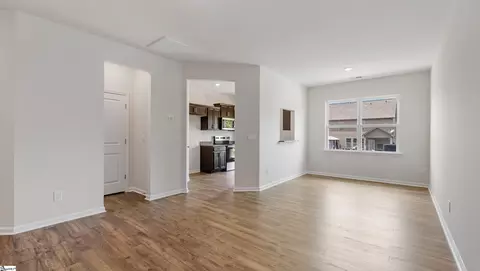 724 Embark Cir, Greer, SC 29651 photo 4