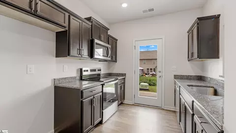 724 Embark Cir, Greer, SC 29651 photo 9