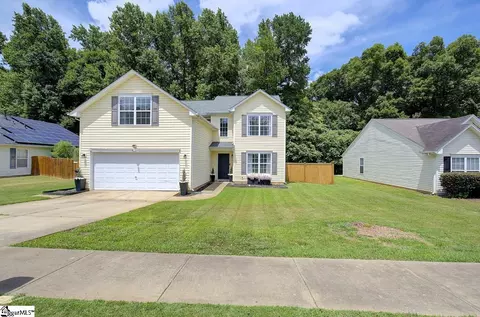 200 Manhassett Ct, Greenville, SC 29607