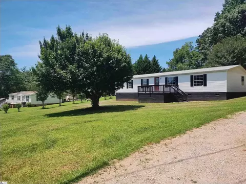 545 Old Cedar Rock Rd, Easley, SC 29640