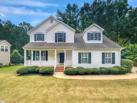 31 Summer Glen Dr, Simpsonville, SC 29681