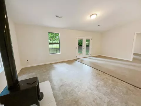 112 Spruce Ave, Greer, SC 29651 photo 10
