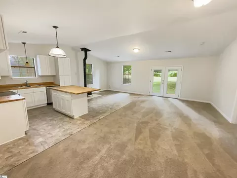 112 Spruce Ave, Greer, SC 29651 photo 8
