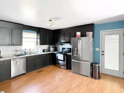 Kitchen - 210 N Celestial Dr, Greer, SC 29651 photo 2 of 2