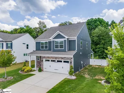 Exterior - 1096 Baldwin Dr, Lancaster, SC 29720 photo 2 of 7