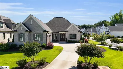 11 Godfrey Grove Dr, Simpsonville, SC 29681