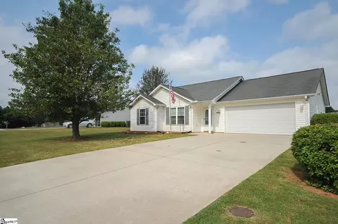1600 Morning Meadow Dr, Fountain Inn, SC 29644
