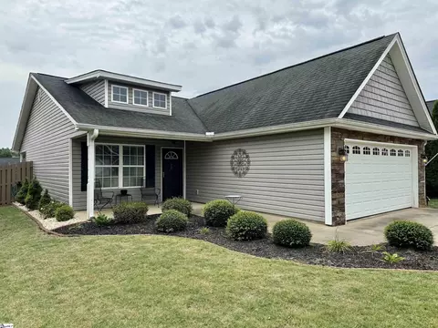 50 Maravista Ave, Greenville, SC 29617