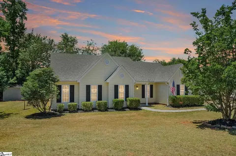 618 Friendship Rd, Seneca, SC 29678