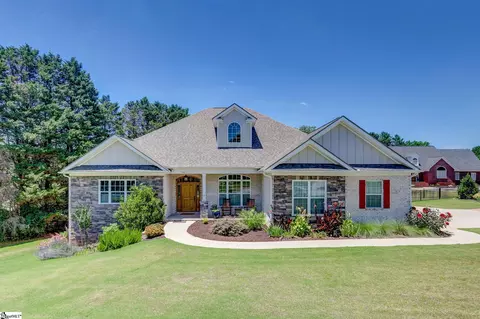 101 Campden Ct, Easley, SC 29642