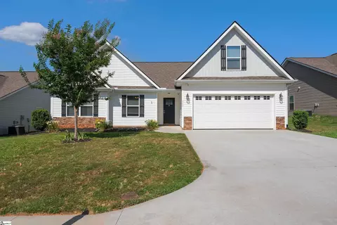 303 Catterick Way, Fountain Inn, SC 29644