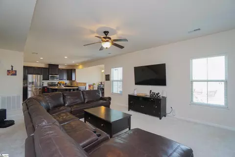 1 Dauphine Way, Greer, SC 29650 photo 8