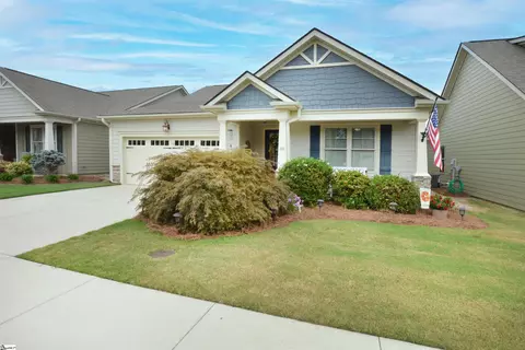 346 Belle Oaks Dr, Simpsonville, SC 29680