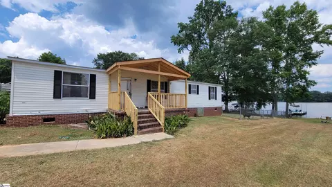 1268 Relax St, Waterloo, SC 29384