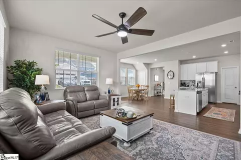32 Leander Dr, Greer, SC 29651 photo 8