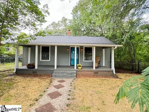 11 Hillhouse St, Greenville, SC 29605