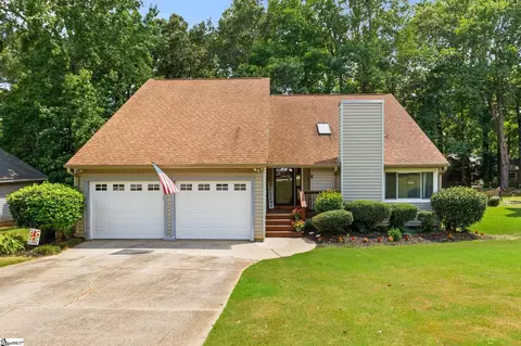 14 Pebble Stone Ln, Taylors, SC 29687
