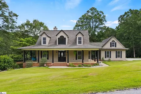 12 Tanglewood Dr, Greenville, SC 29611