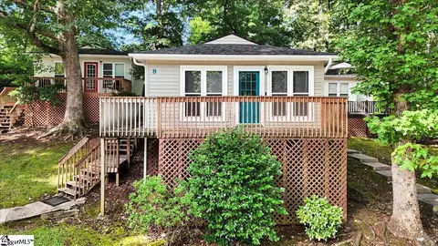 8 Kimbell Ct, Greenville, SC 29617