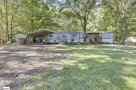 121 Lombarley Rd, Gray Court, SC 29645