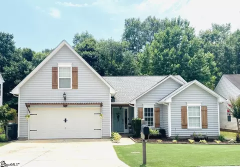 624 Timber Walk Dr, Simpsonville, SC 29681