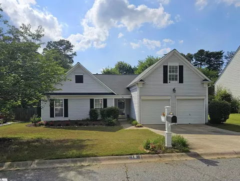 18 Grayhawk Way, Simpsonville, SC 29681