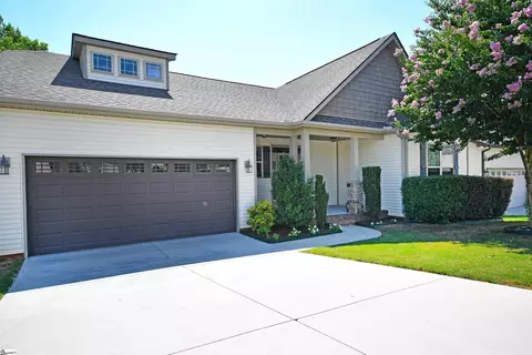 604 Chartwell Dr, Greer, SC 29650 photo 2
