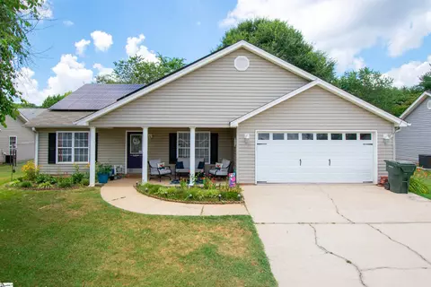 7 Bobber Ct, Taylors, SC 29687