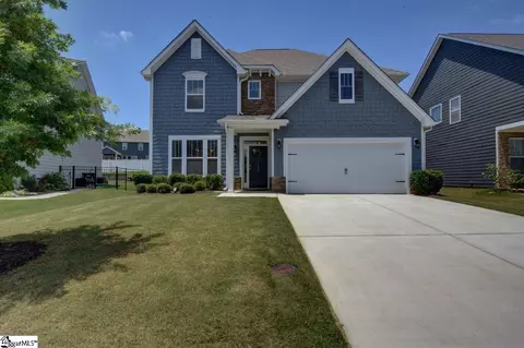 103 Silver Falls Dr, Simpsonville, SC 29681
