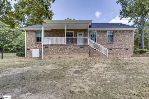 Exterior - 2015 Pinehaven Street Ext, Laurens, SC 29360 photo 9 of 10