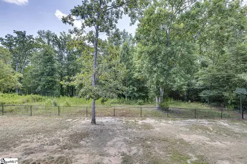 Exterior - 2015 Pinehaven Street Ext, Laurens, SC 29360 photo 7 of 10