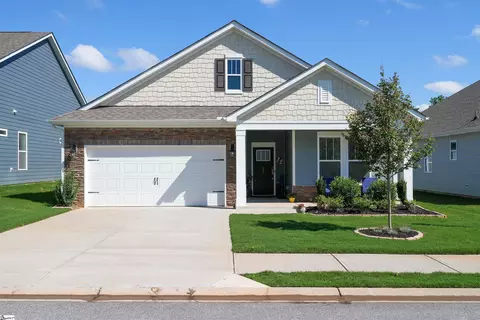 12 Strawbridge Rd, Simpsonville, SC 29681