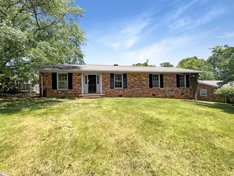 125 Shelton Dr, Spartanburg, SC 29307