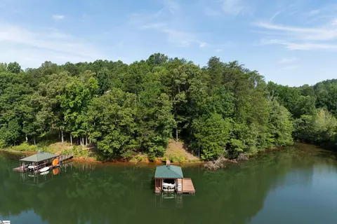 131 Cross Lake Trl, Six Mile, SC 29682