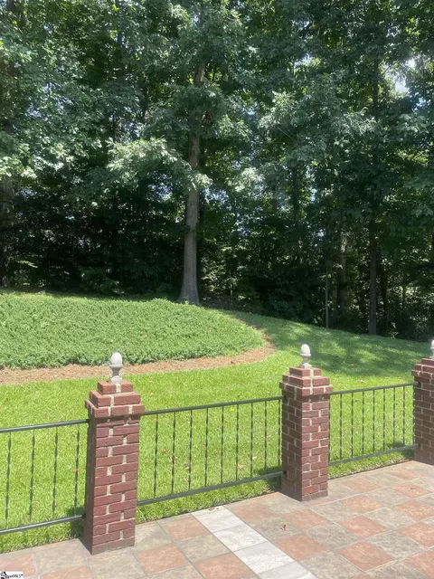 Exterior - 320 Tarrigart Dr, Moore, SC 29369 photo 7 of 7