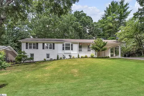 212 Laurel Rd, Greer, SC 29651