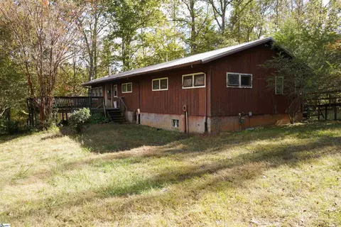 660 Ball Park Rd, Enoree, SC 29335