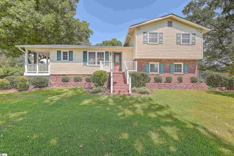 712 Bob Little Rd, Jonesville, SC 29353