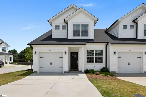 201 Jackpine Dr, Greer, SC 29651
