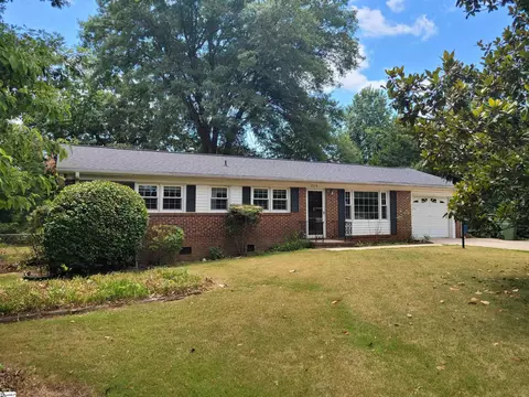 206 Vine Hill Rd, Greenville, SC 29607