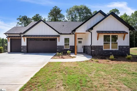 1516 Asbury Park Rd, Anderson, SC 29625