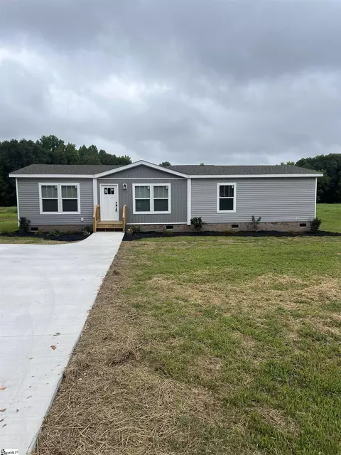301 W Lake St, Iva, SC 29655
