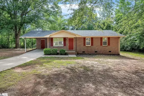 606 W Pinedale Rd, Anderson, SC 29626