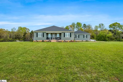 250 Martin Ln, Pendleton, SC 29670