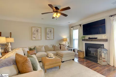 142 Caledonia Dr, Easley, SC 29642 photo 7